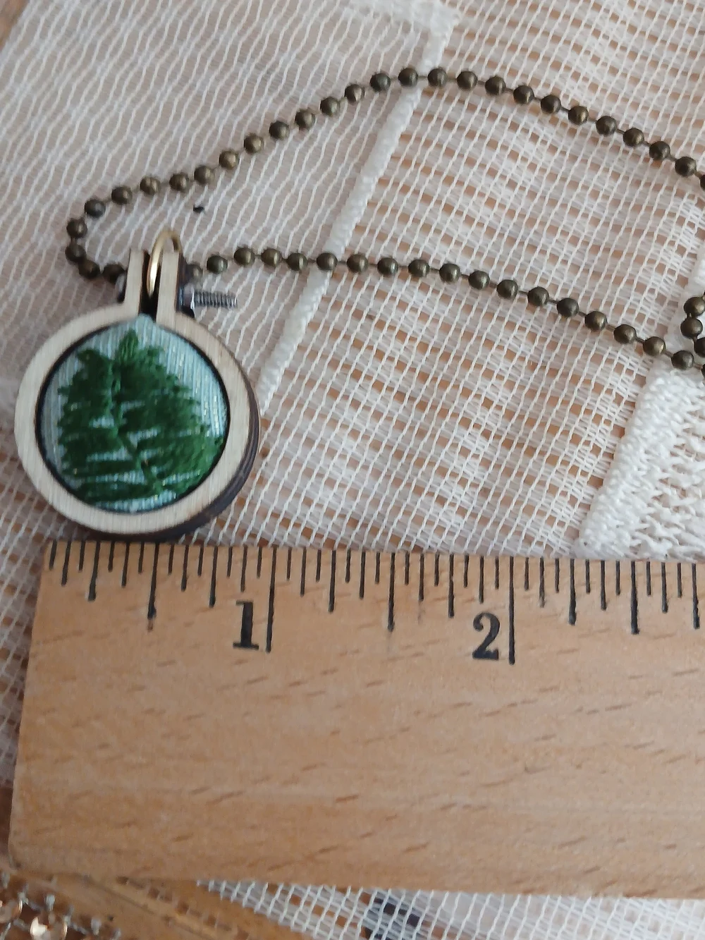 N/A stylishnecklace featuring